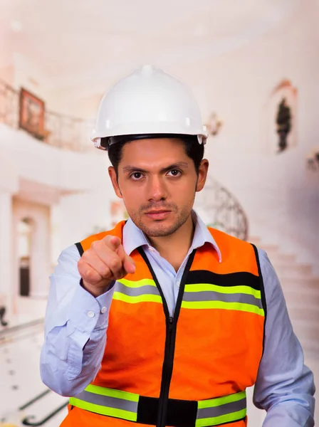 Engineer thinking at construction site — Stock Photo, Image