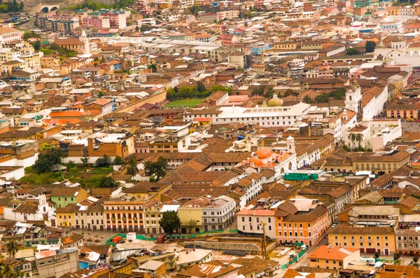 Pohled na historické centrum Quito, Ekvádor — Stock fotografie