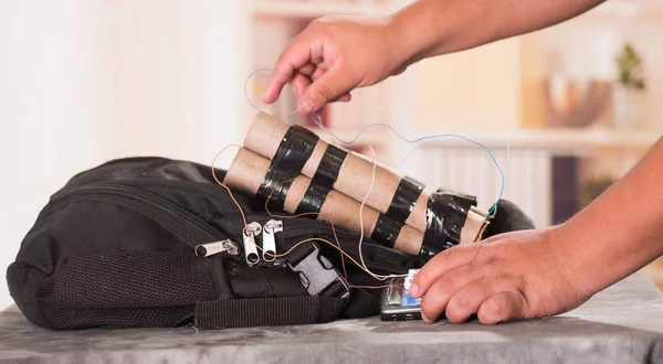 Close up shot of improvised explosive device bomb — Stock Photo, Image