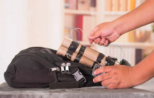 Close up shot of improvised explosive device bomb — Stock Photo, Image