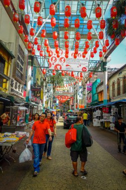 Kuala Lumpur, Malezya - 9 Şubat 2017: Petaling street market, Chinatown şehrin kalbinde bir popüler alışveriş ve Turizm alanıdır.