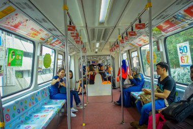 Kuala Lumpur, Malezya - 9 Şubat 2017: Kl Monoray 11 istasyonları ve 8.6 km şehir içinde bağlantı hedefleri merkezi bir kısa ve yükseltilmiş Monoray sistemi olduğunu.