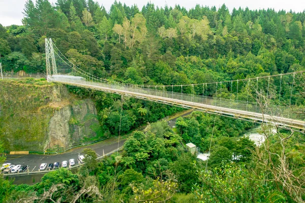 Puente de Arapuni sobre un río Waikato, Arapuni, Nueva Zelanda — Foto de Stock