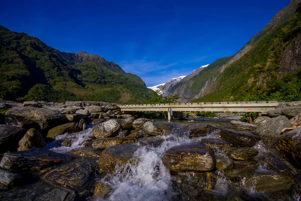 Gyönyörű kilátás a Franz Josef gleccser a Westland nemzeti parkban a a nyugati partján a déli-sziget Új-Zéland — Stock Fotó