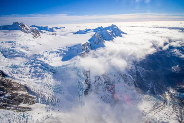 Szép kilátás a Grossglockner-csúcs és a gleccser a Kaiserfranz Josef Glacier Nemzeti Park, Új-Zélandon az osztrák Alpokban — Stock Fotó