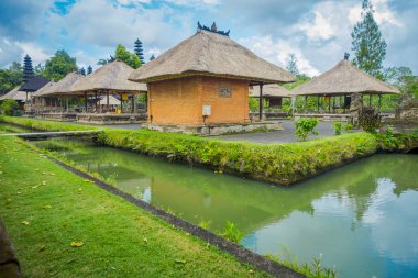 Bali, Endonezya - 08 Şubat 2017: Royal Tapınağı Mengwi Mengwi, Bali, Endonezya ünlü yerler olduğunu Badung regency bulunan İmparatorluğu'nun