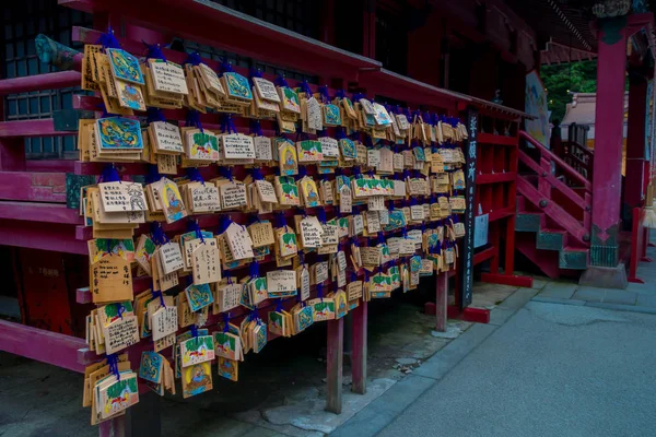 Hakone, japan - 02. Juli 2017: ema im Kiyomizu-dera-Tempel. Eema sind kleine hölzerne Gedenktafeln, auf die Schiiten ihre Gebete oder Wünsche schreiben — Stockfoto