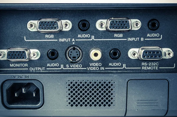 Primo piano di una console di mixaggio audio, sfondo della console — Foto Stock