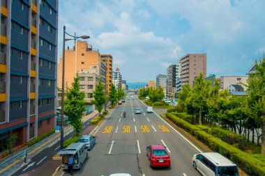 Kyoto, Japonya - 05 Temmuz 2017: Sokakta Kyoto Japonya'da arabalar. Kyoto Metropolis Japonya en kalabalık şehir biridir