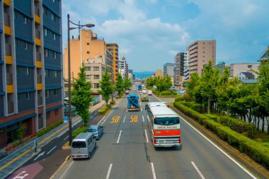 Kyoto, Japonya - 05 Temmuz 2017: Sokakta Kyoto Japonya'da arabalar. Kyoto Metropolis Japonya en kalabalık şehir biridir