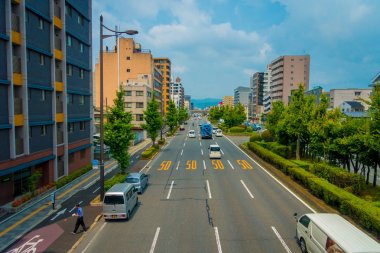 Kyoto, Japonya - 05 Temmuz 2017: Sokakta Kyoto Japonya'da arabalar. Kyoto Metropolis Japonya en kalabalık şehir biridir