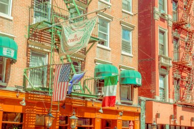 New York, ABD - 05 Mayıs 2017: Manhattan New York ve New York ABD özellikle Litle İtalya alanında sokaklarında