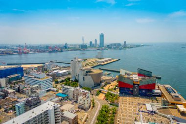 Osaka, Japonya - 18 Temmuz 2017: Akvaryum Kaiyukan Osaka, havadan görünümü. Minato, Japonya'nın Osaka, Osaka Körfezi yakınlarında koğuşta bulunan bir akvaryum var. En büyük ortak akvaryumlarda biridir