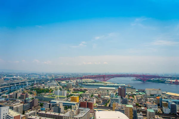 Osaka, Japan - 18 juli 2017: Vacker utsikt över stadsdelen staden Osaka i Osaka, Japan i en vacker dag — Stockfoto