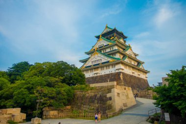 Osaka, Japonya - 18 Temmuz 2017: Japonya'nın Osaka, Osaka Kalesi. Kalenin Japans en ünlü yerlerinden biridir