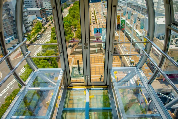 Osaka, Japonya - 18 Temmuz 2017: Çerçeve güven Tempozan dönme Japonya'nın Osaka, yakından. Osaka akvaryum Kaiyukan yanındaki Tempozan Harbor Köyü yer alır — Stok fotoğraf