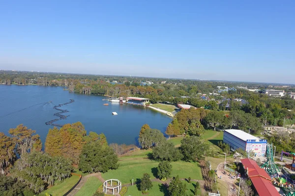 Vista aérea de la ciudad situada cerca de la atracción del parque Legoland — Foto de Stock