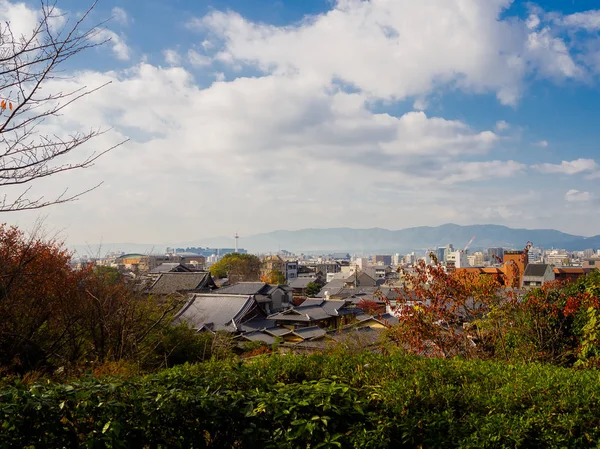 秋のシーズン中京都の花見公園から美しい風景 — ストック写真