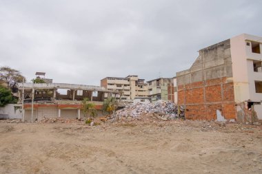 Tarafından 16 Nisan 2016 deprem ölçme 7,8 Richter ölçeğine göre Güney Amerika, Manta Ekvator üzerinde sırasında büyük binalar yok