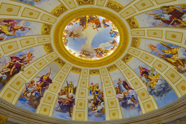 Makao, Çin - 11 Mayıs 2017: bir güzel Paris Macao Hotel Resort içinde Macao