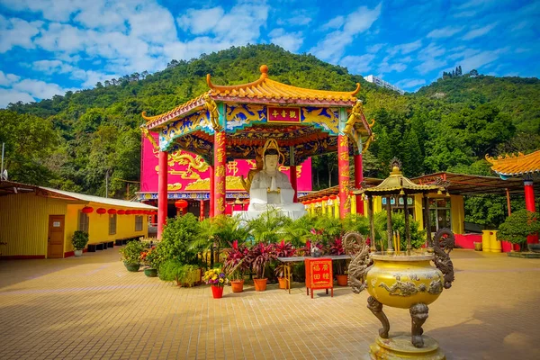 On bin Buda Manastırı Sha Tin, Hong Kong, Çin.