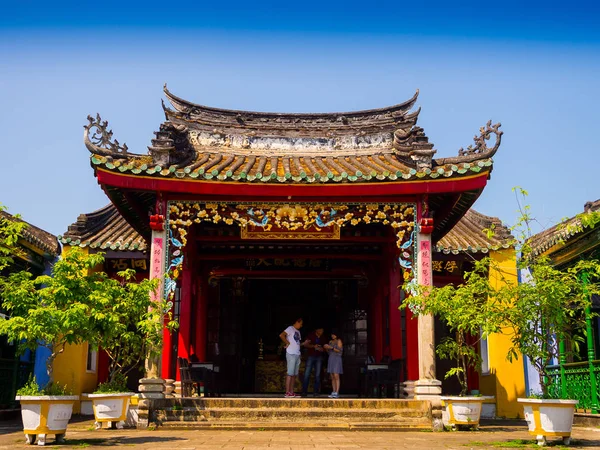 Hoian, Vietnam, Eylül, 04 2017: Antik bir muhteşem tapınak hoian, Vietnam güneşli bir günde, güzel manzarasına