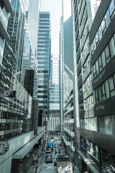 Centro de negócios de Hong Kong e edifício moderno durante o dia — Fotografia de Stock