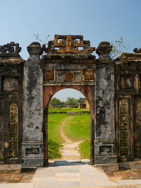 Inside the citadel. Imperial Forbidden City. Hue, Vietnam — Stock Photo, Image