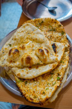 Kahvaltı, gümüş folyo, Jaipur şehir Hindistan için birçok ev yapımı küçük ekmeği