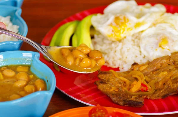 Närbild på churrasco maträtt, ecuatorian rätter — Stockfoto