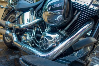 Delhi, Hindistan - 19 Eylül 2017: Harley Davidson Motosiklet Delhi Royal Enfield motosiklet, Delhi seyahat sreets yılında kapat