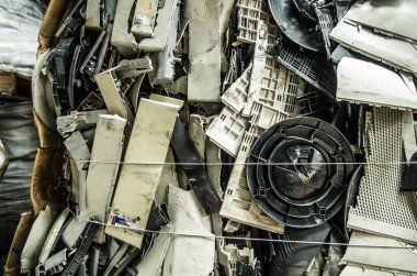 Elektronik geri dönüşüm için bir küçük bilgisayar parçaları yakın çekim