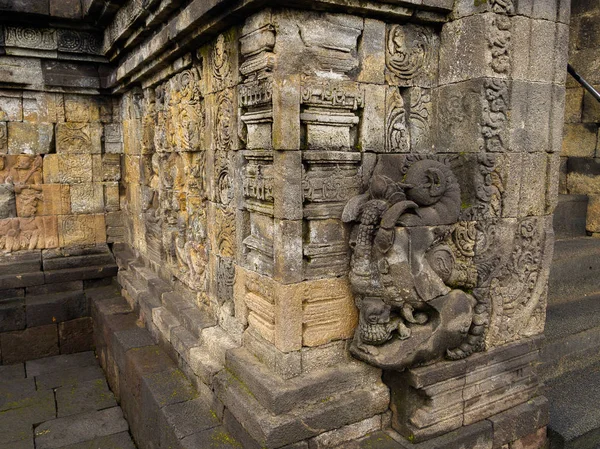 Bajorrelieve, Templo de Borobudur, Ubicación en Java Central — Foto de Stock