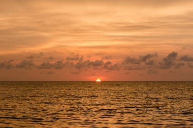 Rodadero Beach, Santa Marta, Kolombiya güzel dört renk gün batımı