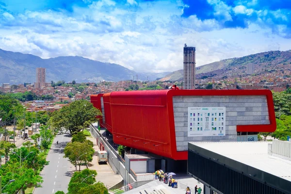 MEDELLIN, COLÔMBIA - OUTUBRO 19, 2017: Bela vista aérea do parque de exploração em Medellín — Fotografia de Stock