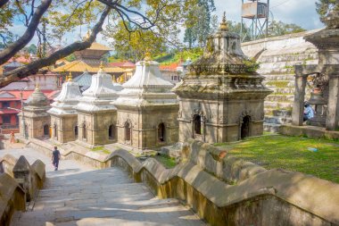 Katmandu, Nepal 15 Ekim 2017: Tapınak kompleksi-ı Pashupatinath hava görünümünü. Kiliseler Şapel Vishnu için adanmış