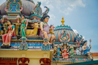 Singapore, Singapur - 30 Ocak. 2018: Sri Mariamman Hindu tapınağı Singapur Closeup