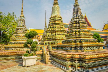 Wat Pho Wat Phra Chetuphon, Wat Tay dili tapınakta anlamına gelir Tapınağın Bangkoks en ünlü turistik mekanları Tayland biridir