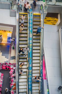 Bangkok, Tayland, 08 Şubat 2018: kapalı Mbk Alışveriş Merkezi, Bangok en çok ziyaret edilen merkezlerinde görünümünü yukarıda. MBK alışveriş için popüler bir yer yürür merkezidir