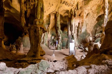 Eski mağara Khao khanabnam ili Krabi, Tayland, kapalı görünüm şaşırtıcı