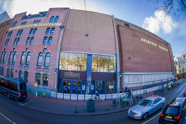 アムステルダム、オランダ、2018 年 3 月 10 日: 屋外観、アムステルダムのハイネケン ・ エクスペリエンス ミュージアムの構築 Heineke 醸造所 — ストック写真