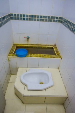 Bangkok, Tayland, 08 Şubat 2018: Kapalı görünümünü umumi tuvalet veya tuvalet Chatuchak Hafta sonu Pazar veya Jj Market