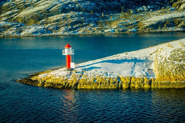 挪威 Bodo-2018年4月09日: 挪威 Bodos 海岸灯塔景观的户外观景 — 图库照片