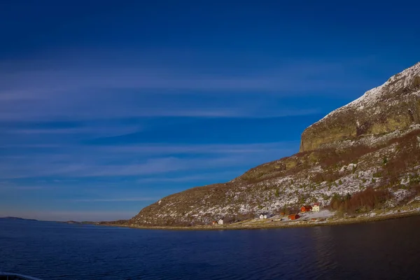 Zimowe widoki z Hurtigruten podróż, Północna Norwegia — Zdjęcie stockowe