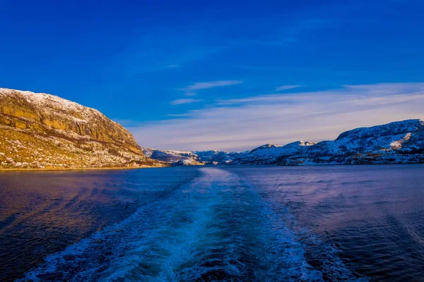 Zimní pohledy z cesty Hurtigruten, severní Norsko — Stock fotografie