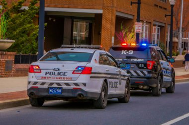 Lancaster, Amerika Birleşik Devletleri - Nisan, 18, 2018: Açık şehir Lancaster, sokaklarında polis arabaları görünümünü