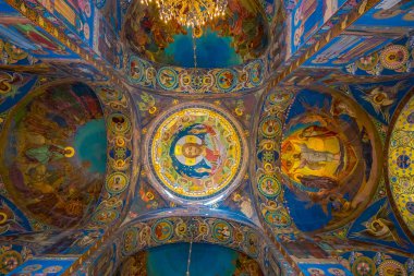 St Petersburg, Rusya, 02 Mayıs 2018: kan kan Saint Petersburg üzerinde kurtarıcı Kilisesi İsa'nın diriliş Katedrali tavan Mozaik