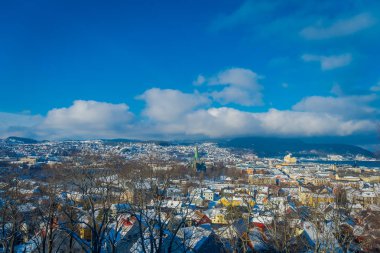 Norveç şehir Trondheim sırasında belgili tanımlık kış, Norveç'te güzel panoramik manzaralı.