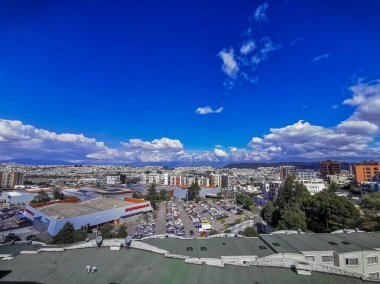 Quito, Ekvador, 25 Ekim 2019: Quito Panoraması, Pichincha Volkanı 'ndan Ekvador.