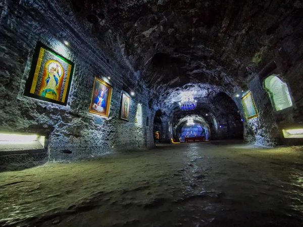 ZIPAQUIRA, COLOMBIA - NOBEMBER 12, 2019: Underground Salt Cathedral Zipaquira built within the tunnels from a mine 200 meters underground. — ストック写真